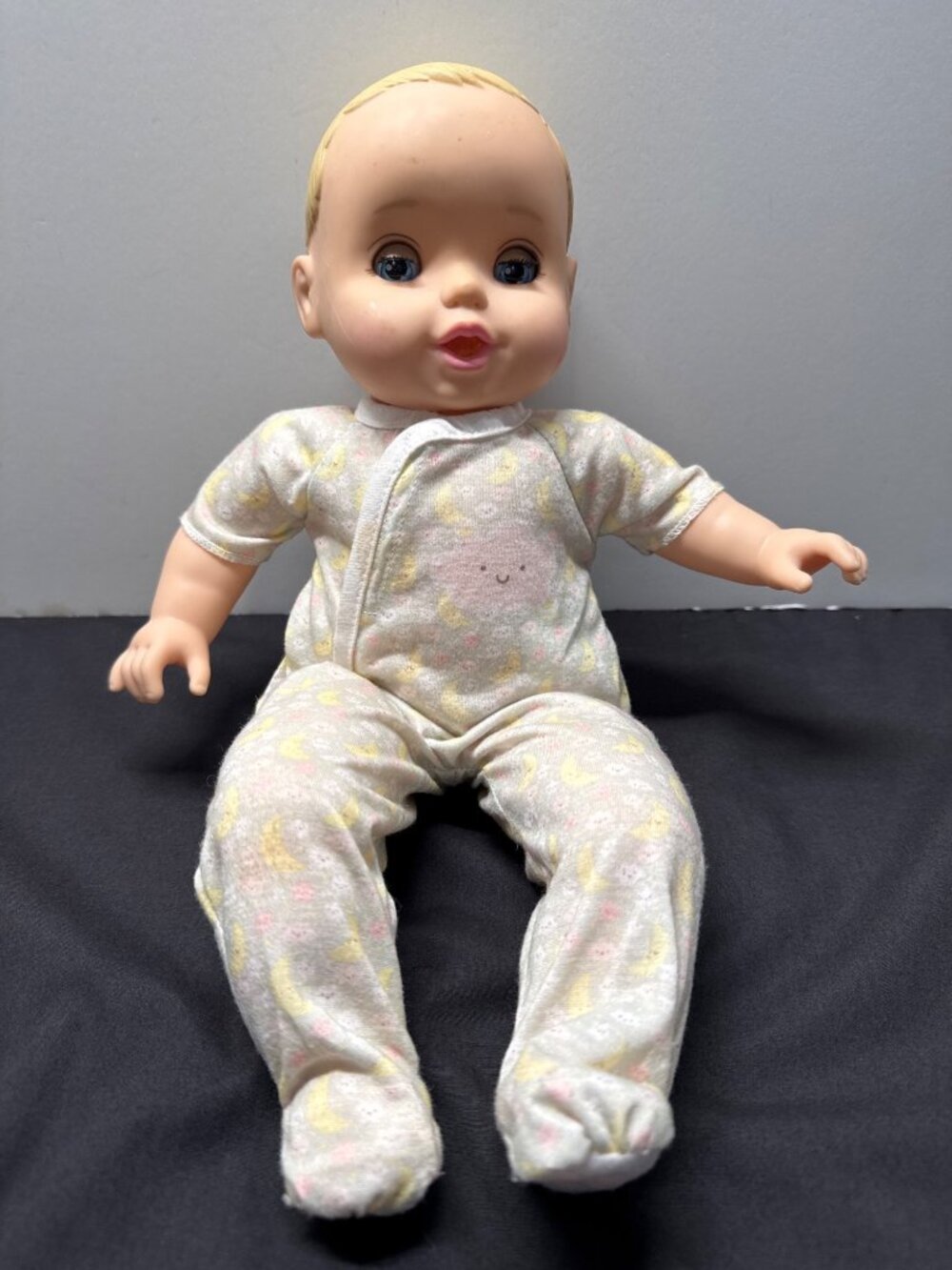2016 Jakks Pacific Baby Doll In Pajamas Blonde Hair With Awake Blue Eyes - 14 In